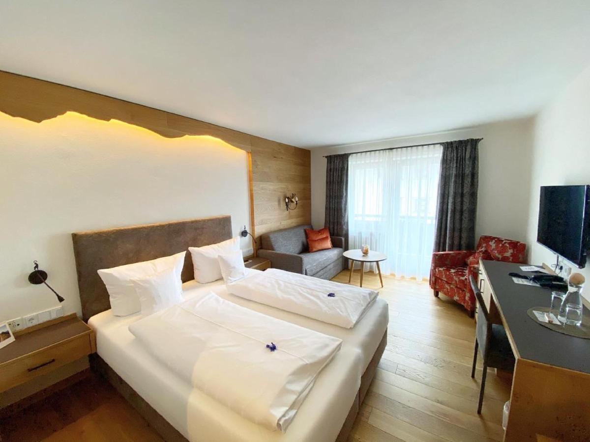 Hotel Adler 오버스타우펜 외부 사진