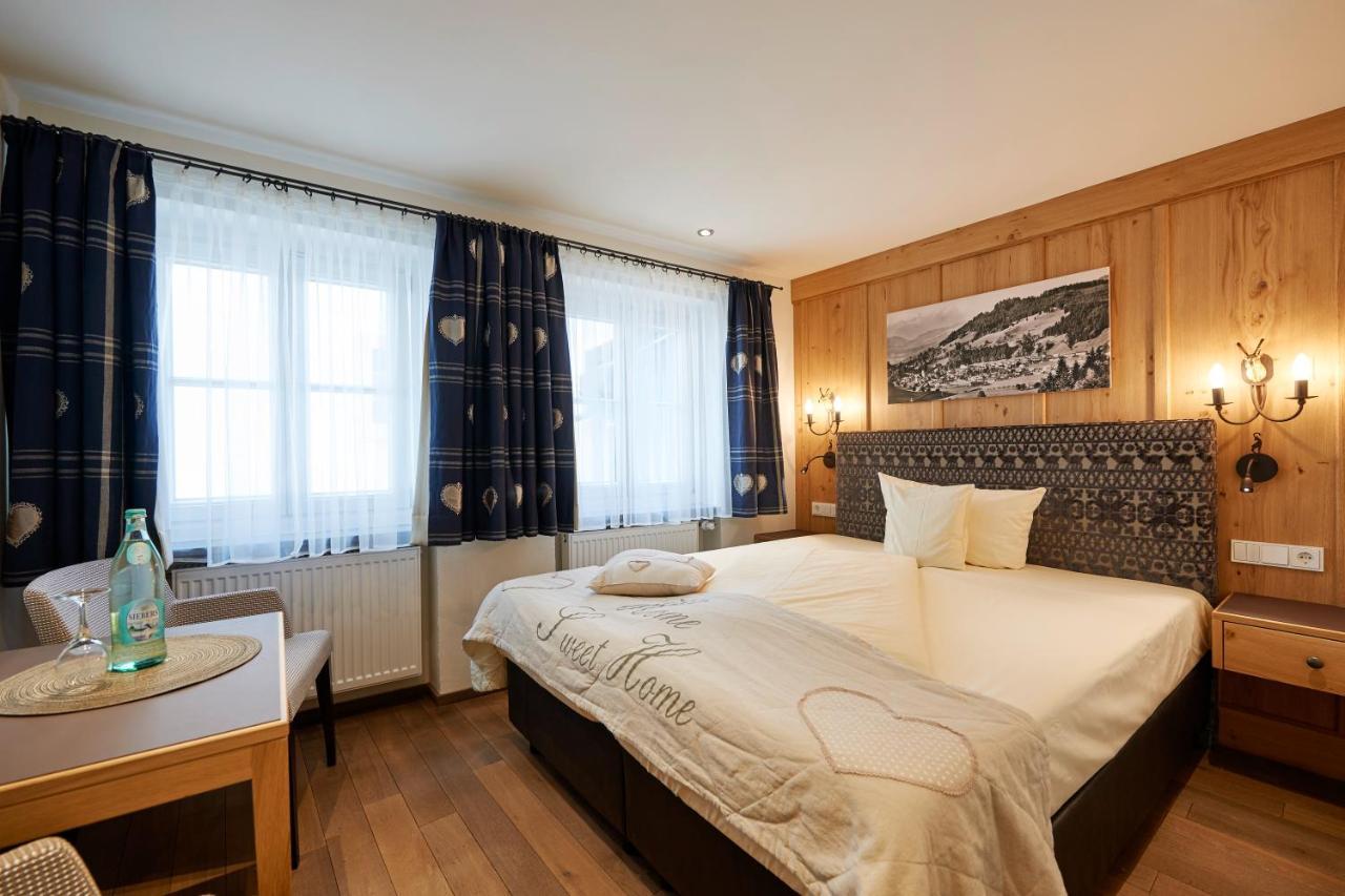 Hotel Adler 오버스타우펜 외부 사진